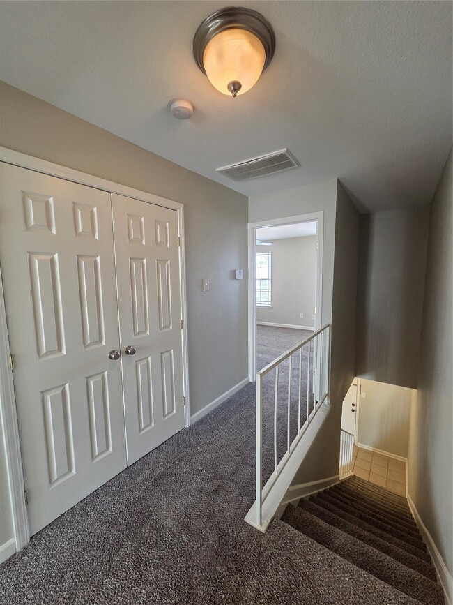 Building Photo - 217 Church St Unit 208