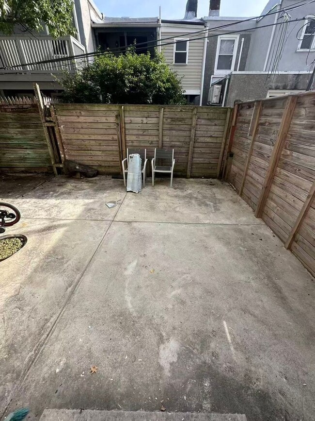 432 Dickinson St Unit 1F