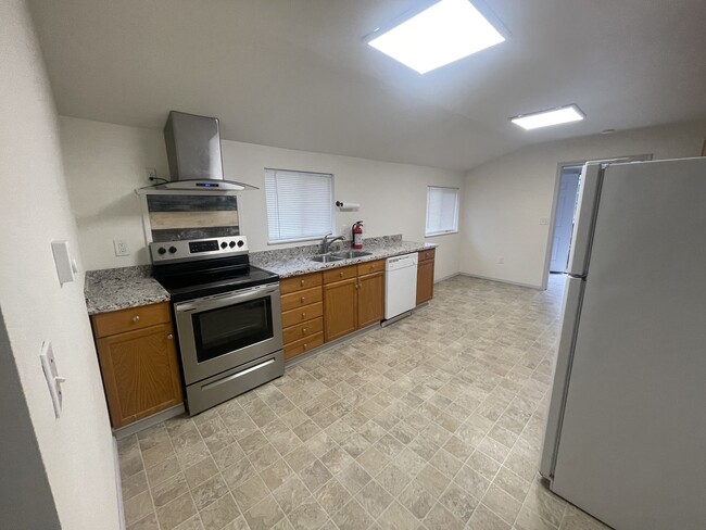 Photo - 1017 110th St S