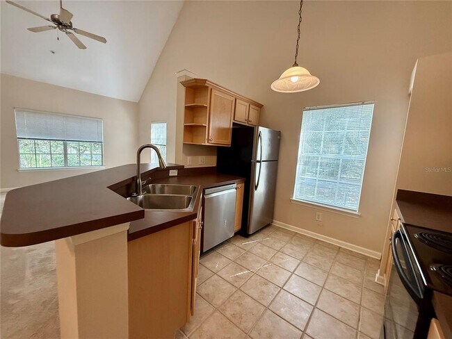 Photo - 12932 Penn Station Ct Unidad 202