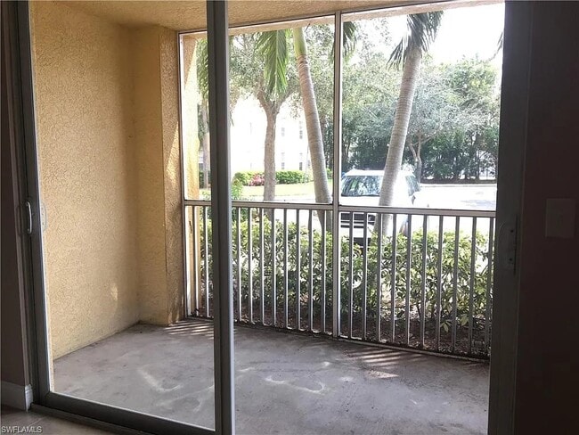 Screened balcony
