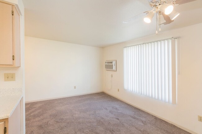 Summit Creek Apartments