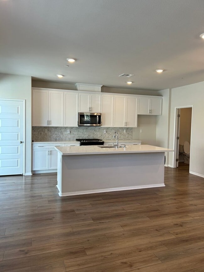 40596 Birchfield Dr