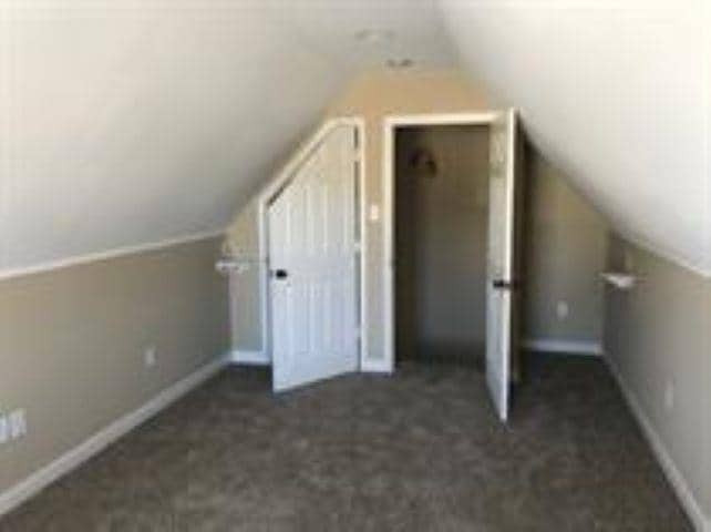 Photo - 100 Clay Hills Dr