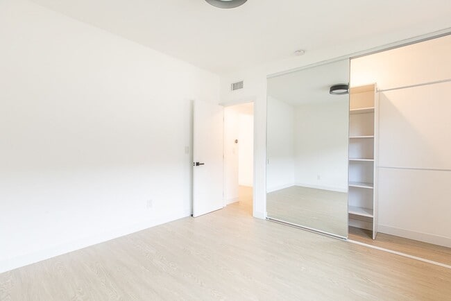 Photo - 6133 Eleanor Ave