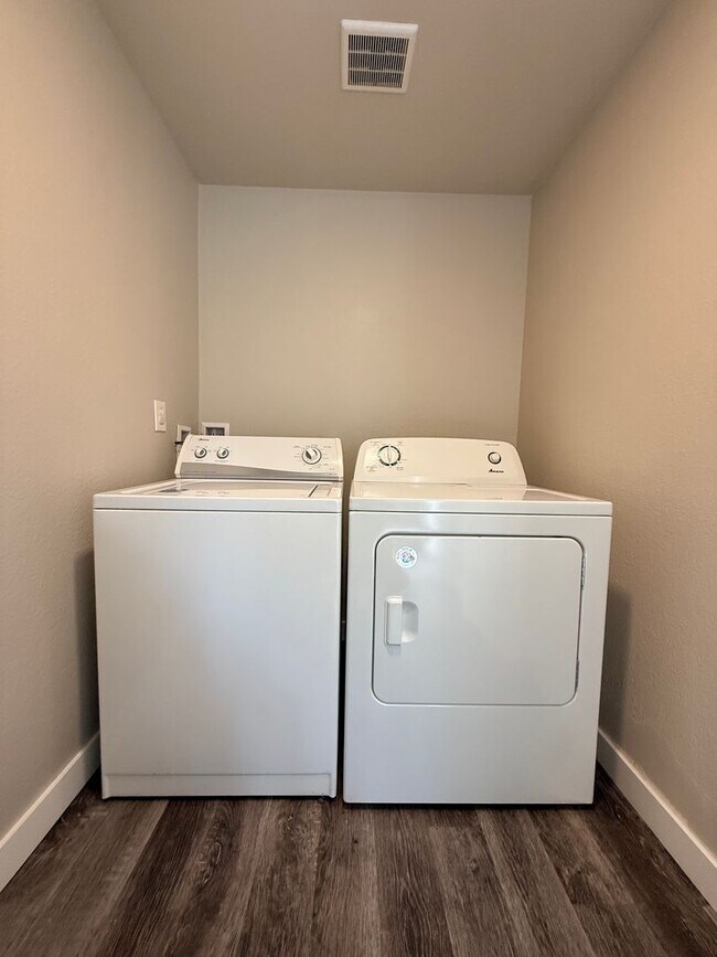 Photo - VASU**908 Unit VASU**908-B