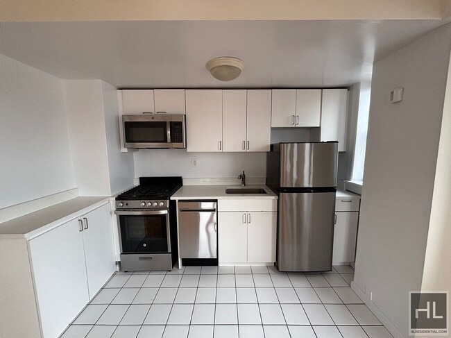 Photo - AMSTERDAM AVENUE Unit 15F