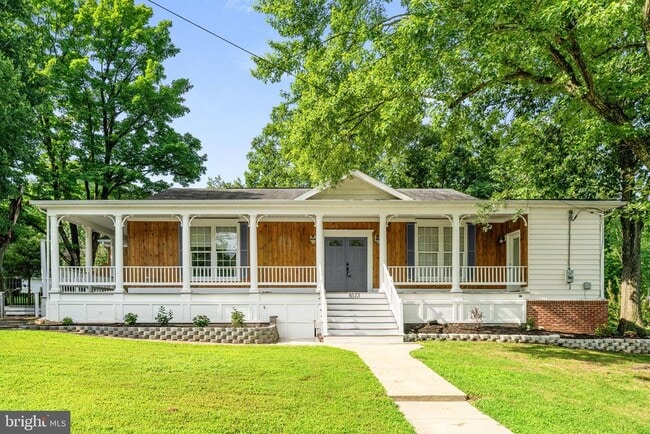 Building Photo - 8513 Thomas Dr Rental