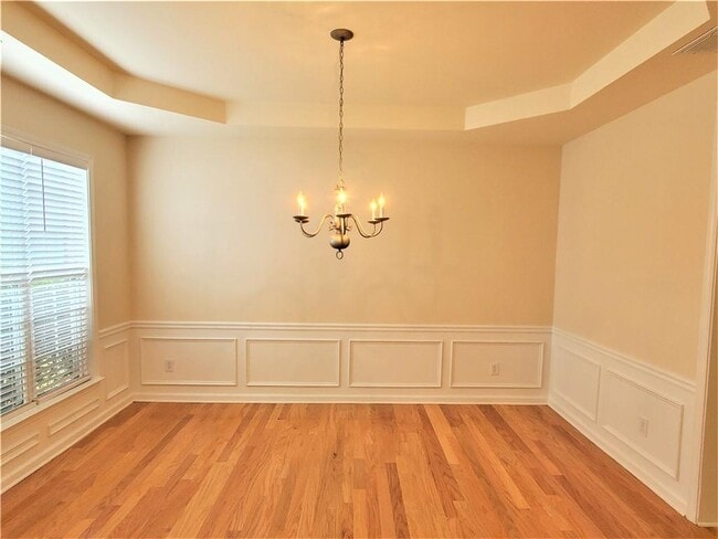 Photo - 545 Friars Head Dr NE