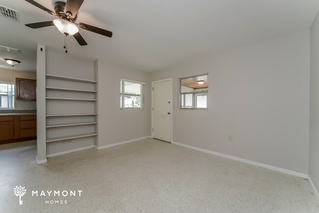 Photo - 850 17th Terrace NE