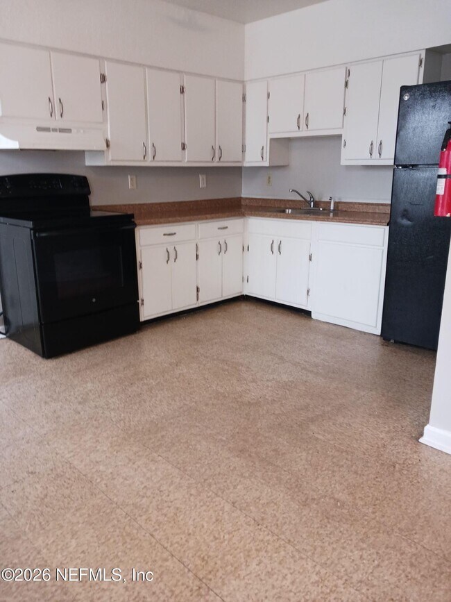 Photo - 2113 Morehouse Rd