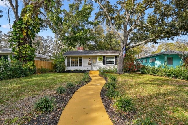 Photo - 145 24th Ave SE