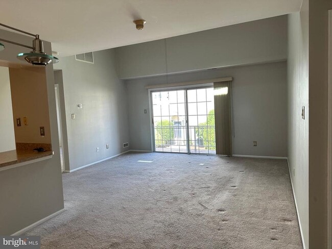 Photo - 1908 Society Pl