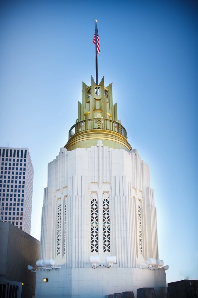 Building Photo - 200 Carondelet Rental