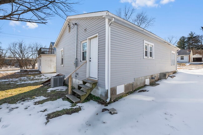 Photo - 1438 N Water St