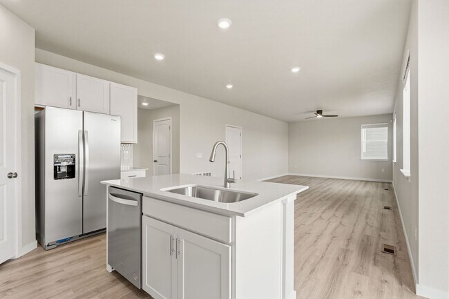 Photo - New 3-Bed, 2.5-Bath House with 2-Car Garage in Prairie Song