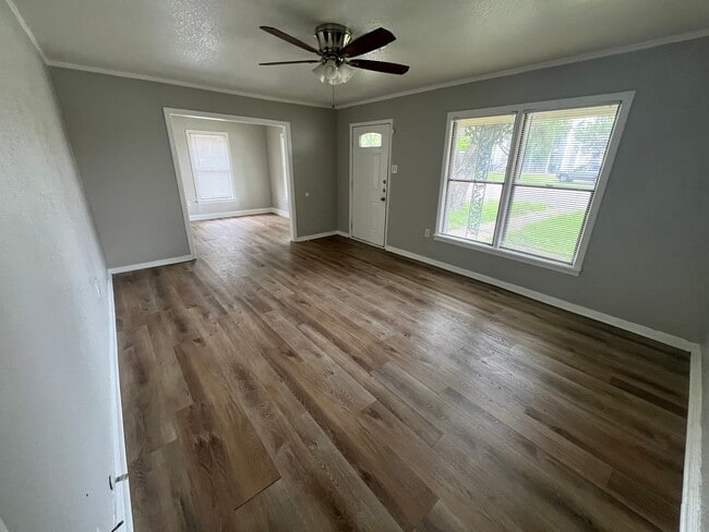 Photo - 3416 Brook Cir