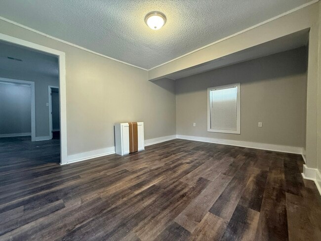 Photo - 705 Harahan Rd