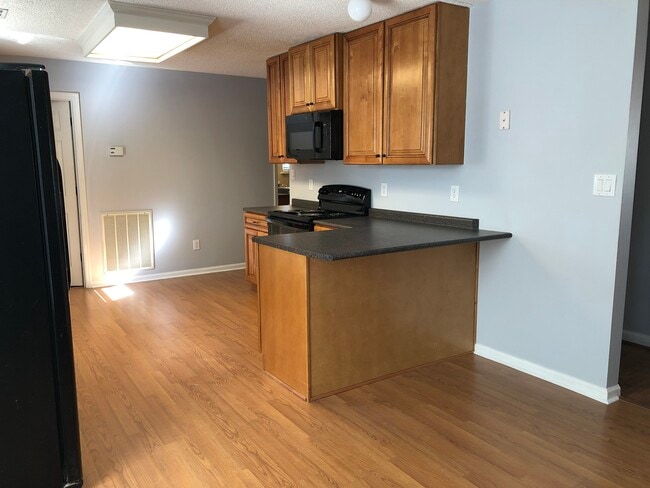 Photo - 111 Mockingbird Dr