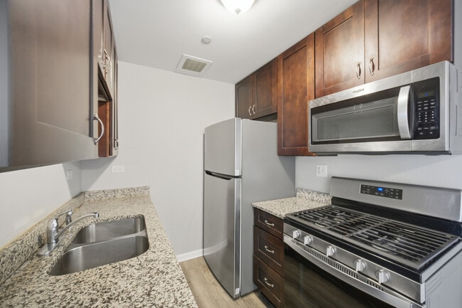 Photo - 838 Mcintosh Ct Unit 205