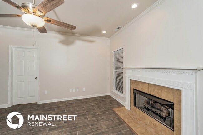 Photo - 4821 Southern Oaks Ln