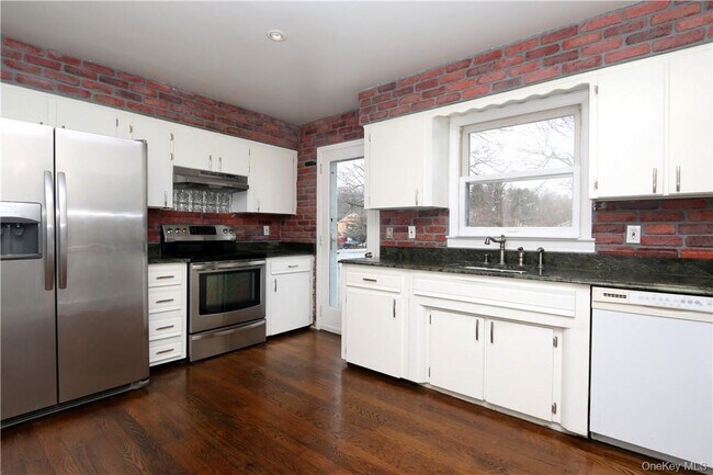 Photo - 158 Dykeman Rd