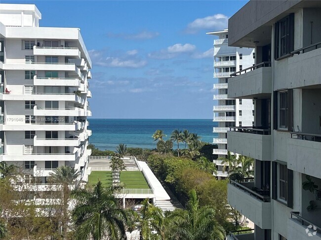 Building Photo - 170 Ocean Ln Dr Unit 807 Rental