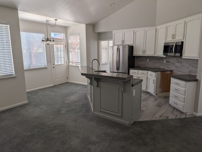Photo - 1750 Lilly Ct