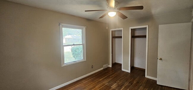 Photo - 716 Drury Ln