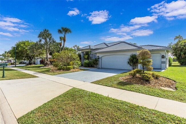 Photo - 11115 Boca Woods Ln