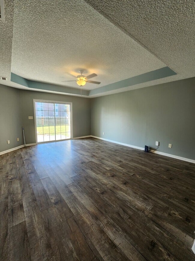 313 Sawgrass Dr