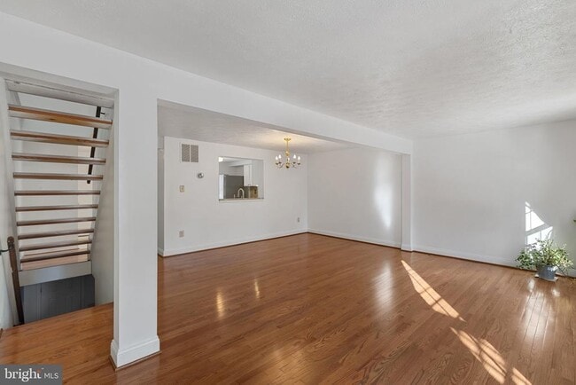 Photo - 10877 Olde Woods Way