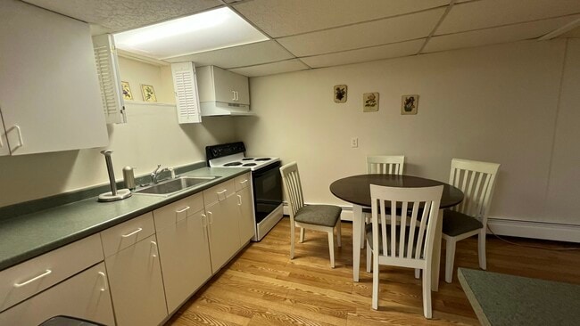 Photo - 102 Hillside Rd Unit B