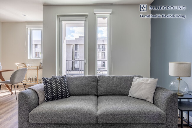 Photo - 1818 N Cherokee Ave Unidad FL3-ID1200