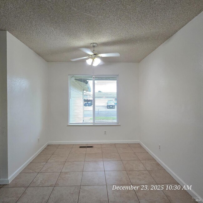 Photo - 4875 Silverado Dr