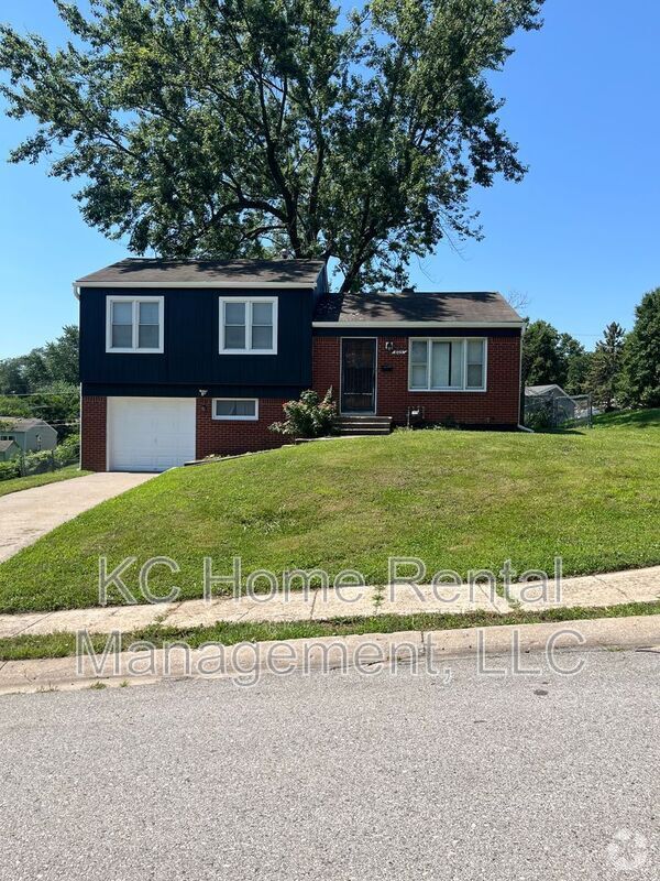 Building Photo - 805 W 39 St N Rental