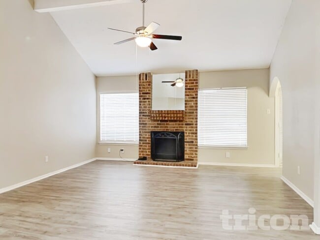 Photo - 4601 Greenwood Dr