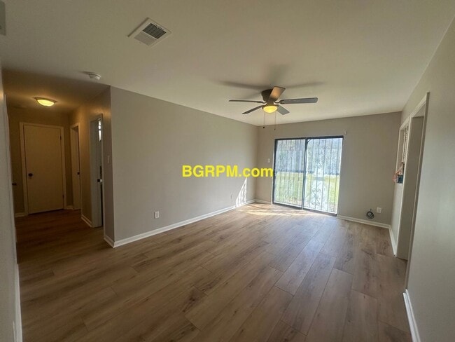 Photo - 9 Bradburn Rd