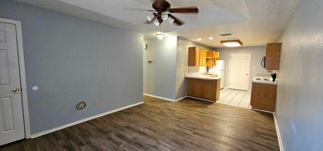 Photo - 904 S Dallas Ave Unit 4