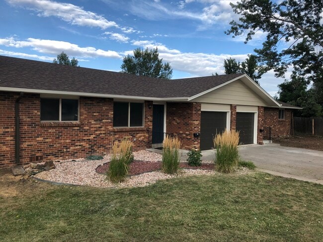 Photo - 828 Ulysses St