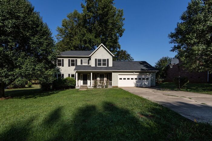 3BD/1BA Home in Hickory - 3BD/1BA Home in Hickory