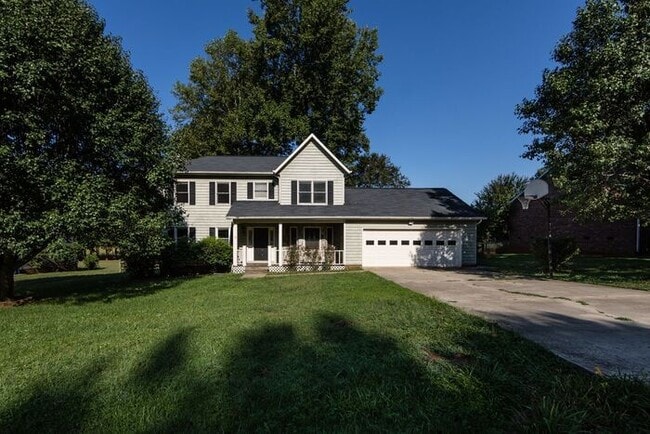 3BD/1BA Home in Hickory - 3BD/1BA Home in Hickory