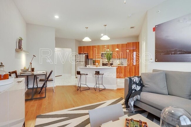 River House Apartments