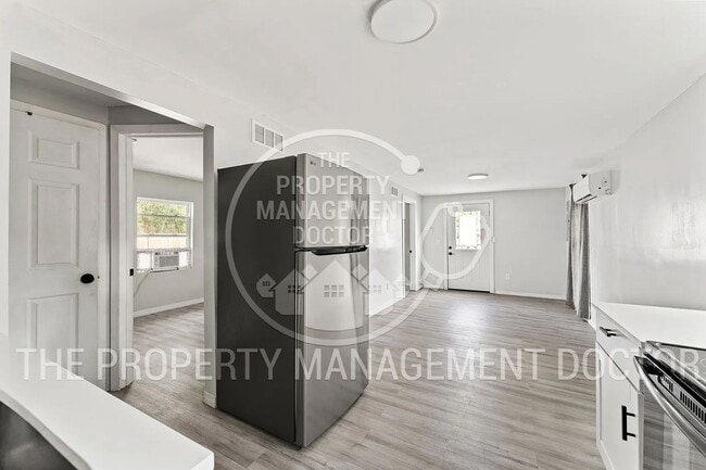 Photo - Welcome to 3/2 full renovated – Your Next Home Awaits in Jacksonville!