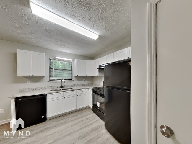 Photo - 2605 Winding Creek Dr