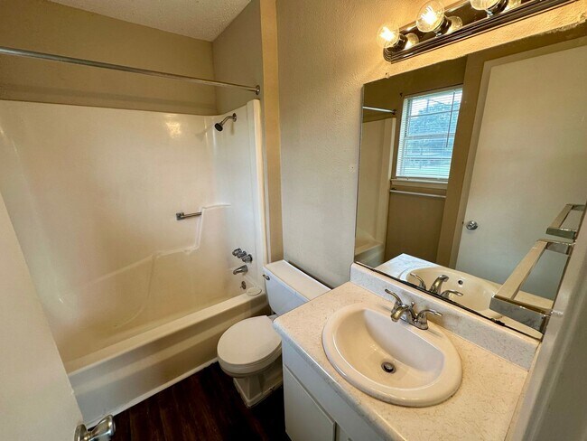 Photo - G 201-203 Gruver Circle Unit 203