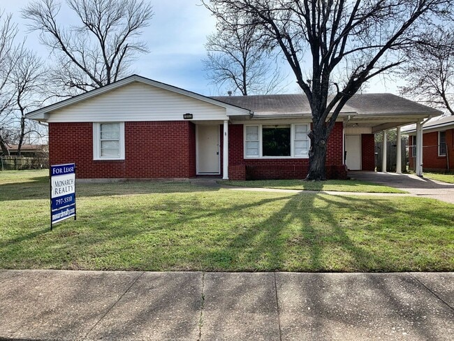Building Photo - 3 Bedroom 1 Bath Home