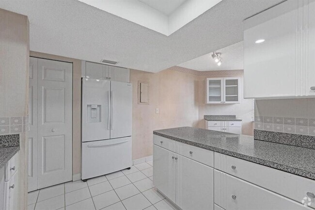 Building Photo - 9531 Seagrape Dr Unit 302 Rental