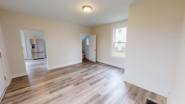 Photo - 281 Walnut St