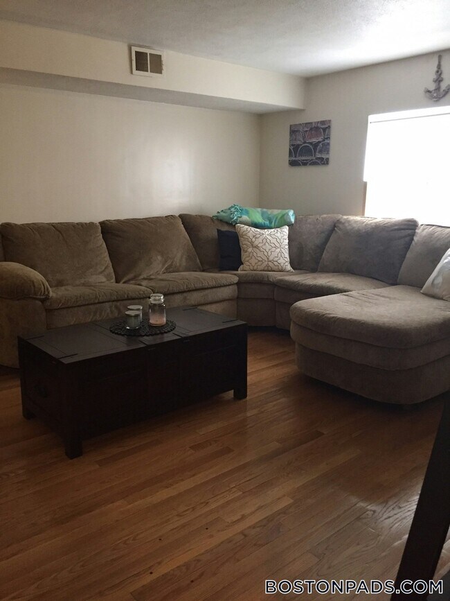 Photo - 385 Dorchester St Unit A12